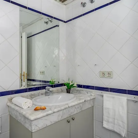 Adelfas By Interhome Appartement Marbellac